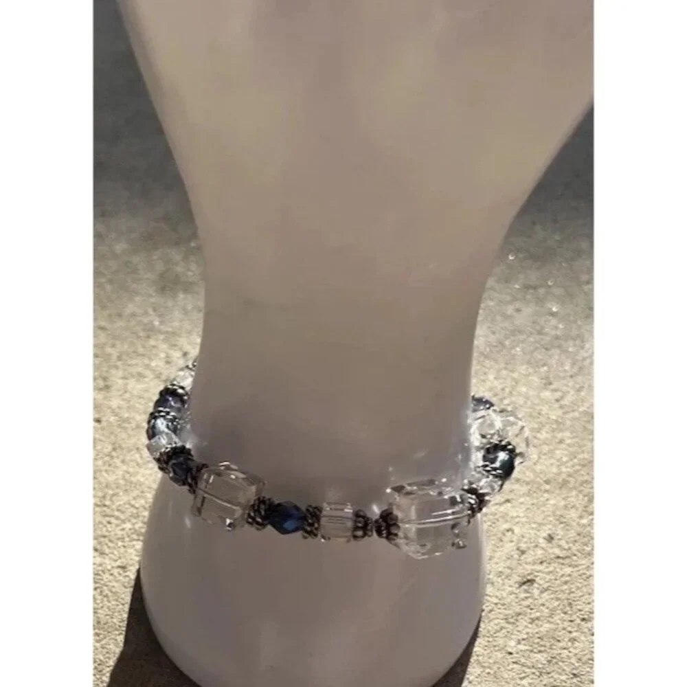 Vintage Silver Boho Chunky Blue White Clear Beaded Glass Women’s Sz 7”